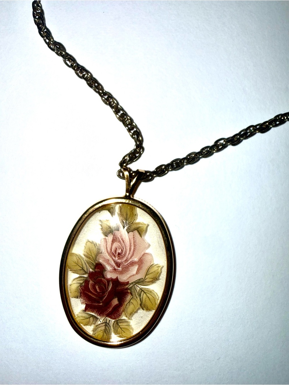 Vintage Floral Oval Gold-Tone Pendant Necklace Floral Under Dome Mother of Pearl